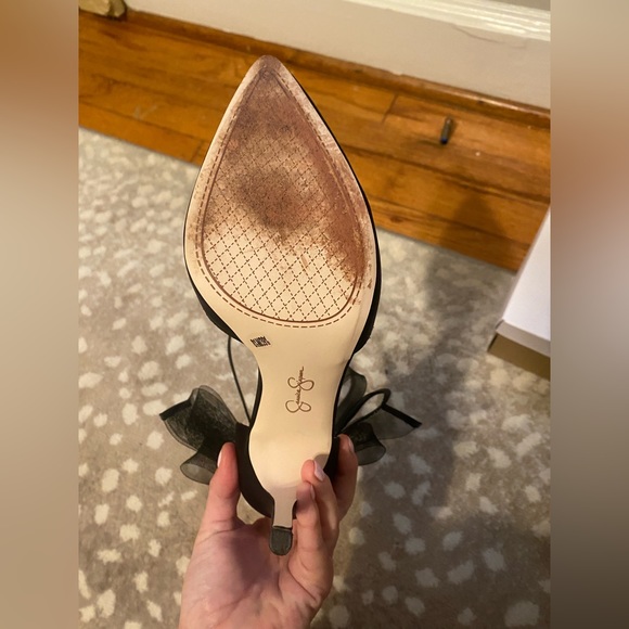 Jessica Simpson Heels with bow with the original box. - Picture 11 of 11
